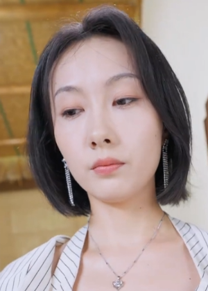 最强桃运小房东海报