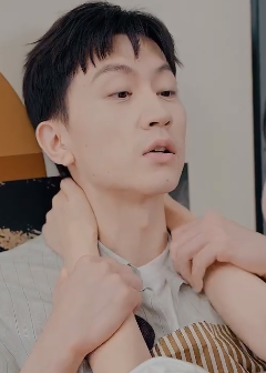 绝世潜龙海报