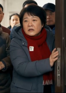 关了地暖楼下邻居找上门-动漫合集