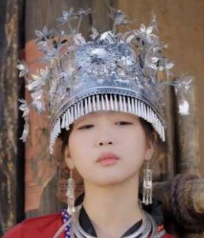 穿越医毒双绝女苗疆神女驭夫记-现代穿越