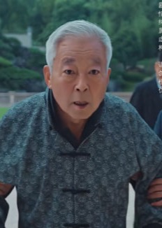 长生万年多亿点熟人怎么了-都市日常海报