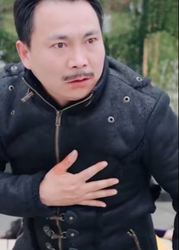 高手下山我有九个无敌师傅撑腰-都市日常