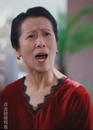 重生后我不再当经验包-动漫合集海报