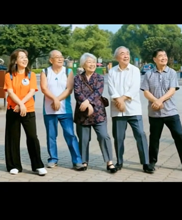 钢蛋驾到统统闪开-动漫合集
