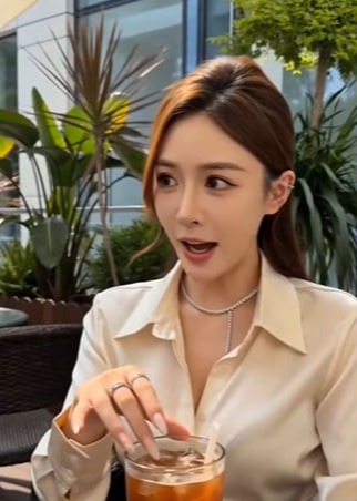 相亲对象带全家吃饭我付款后她慌了-动漫合集