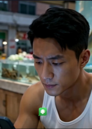 百人蹭饭翻车被堵餐厅哭着凑钱-动漫合集