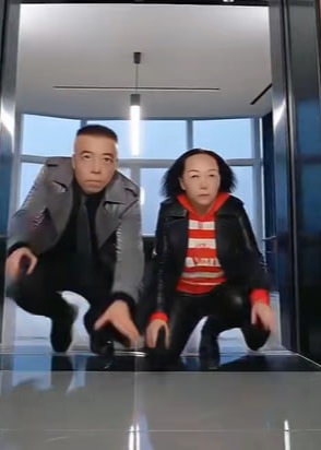 我装的电梯烧不烧心-动漫合集